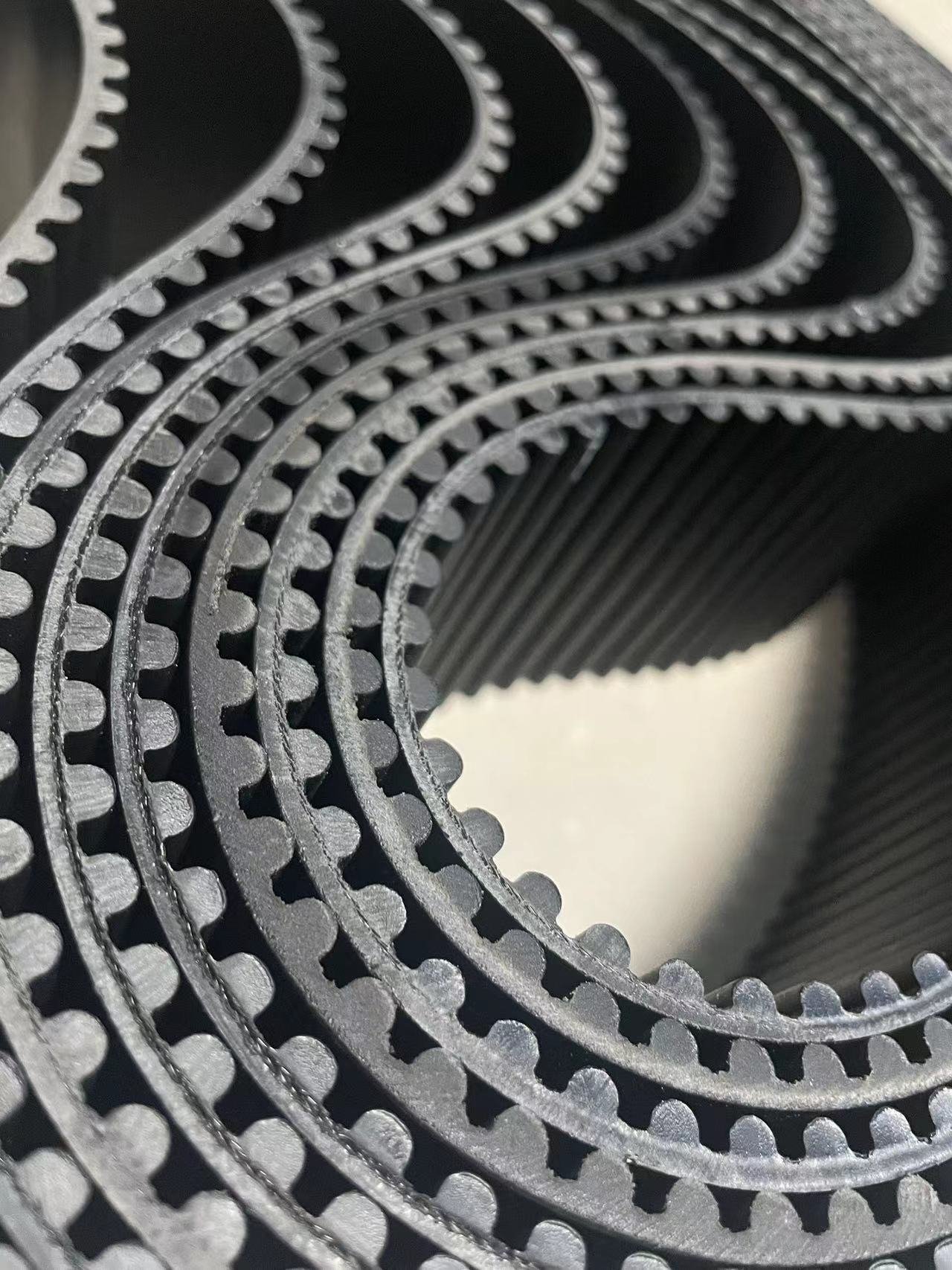 橡膠<a href='http://m.yiemit.com/' target='_blank'><u>同步帶</u></a>