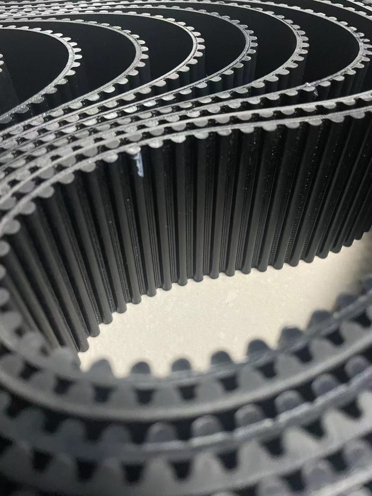 橡膠<a href='http://m.yiemit.com/' target='_blank'><u>同步帶</u></a>